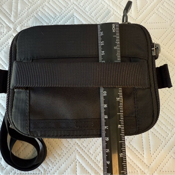 Think Tank Camera Case Photo Digital Holster 5 Carry Bag - Picture 5 of 11